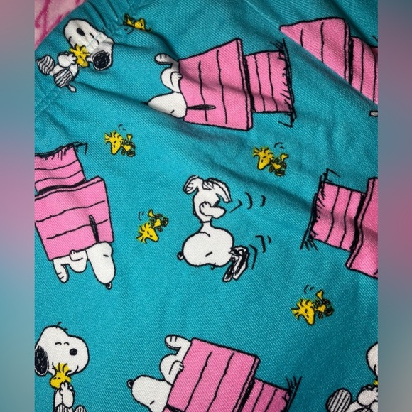 Snoopy Women's Print Sleep Shorts - Picture 6 of 8